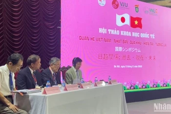 Đoàn Chủ tịch điều hành Hội thảo khoa học quốc tế “Quan hệ Việt Nam-Nhật Bản: Quá khứ - Hiện tại - Tương lai”.