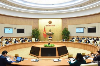 [Ảnh] Thủ tướng chủ trì phiên họp Chính phủ tháng đầu tiên của năm 2024