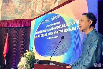 Hiệu trưởng Trường Khoa học liên ngành và Nghệ thuật Nguyễn Văn Hiệu chia sẻ tại sự kiện.