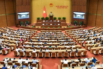 Quang cảnh phiên họp của Quốc hội ngày 28/5 tại Hội trường Diên Hồng.