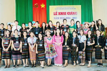 Ngay từ đầu năm học mới, Trường Phổ thông Dân tộc nội trú tỉnh Quảng Trị xem công việc định hướng nghề nghiệp cho học sinh là nhiệm vụ trọng tâm.