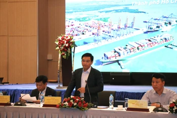 Bộ trưởng Giao thông vận tải Nguyễn Văn Thắng tham dự Hội nghị đối thoại.