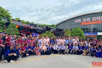 Đoàn khách MICE quốc tế dự Hội nghị Tổng Giám đốc Đường sắt ASEAN lần thứ 42 tại Đà Nẵng trong 2 ngày 21-27/8.