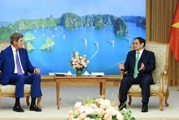 [Ảnh] Thủ tướng Phạm Minh Chính tiếp ông John Kerry, Đặc phái viên của Tổng thống Mỹ về biến đổi khí hậu