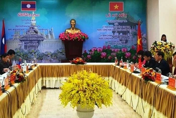 Quang cảnh buổi Lễ Ký kết Bản ghi nhớ hợp tác giữa tỉnh Kon Tum (Việt Nam) và Salavan (Lào).