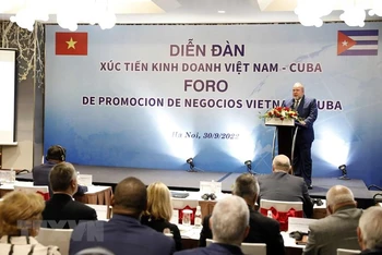 [Ảnh] Thủ tướng Cuba dự Diễn đàn xúc tiến kinh doanh Việt Nam-Cuba