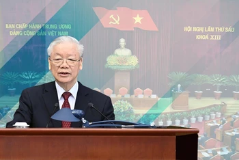 Tổng Bí thư Nguyễn Phú Trọng phát biểu bế mạc hội nghị. (Ảnh: ĐĂNG KHOA)