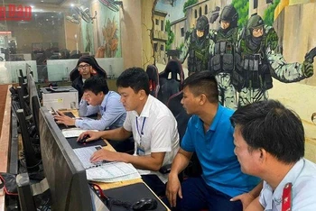 Đoàn kiểm tra Liên ngành kiểm tra tại điểm cung cấp dịch vụ trò chơi điện tử công cộng trên địa bàn thành phố Điện Biên Phủ.