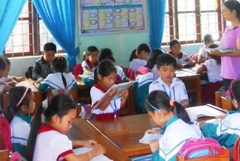 Một giờ dạy học ở Trường tiểu học Phú Định, huyện Bố Trạch, tỉnh Quảng Bình.