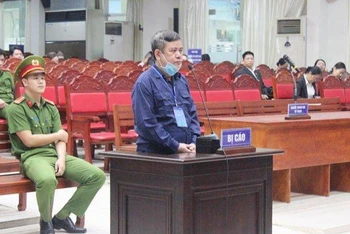 Bị cáo Ngô Văn Thụy tại tòa, sáng 11/11.