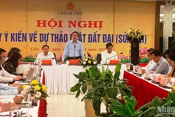 Phó Thủ tướng Trần Hồng Hà phát biểu ý kiến tại hội nghị. (ẢNH: THANH TÂM)