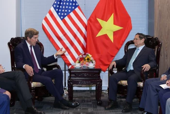 Thủ tướng Phạm Minh Chính tiếp Đặc phái viên của Tổng thống Hoa Kỳ về khí hậu John Kerry.