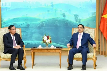 Thủ tướng Phạm Minh Chính tiếp ông Prak Sokhonn, Ủy viên Ban Thường vụ, Trưởng Ban Đối ngoại Trung ương Đảng Nhân dân Campuchia (CPP).
