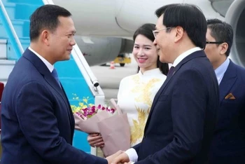Thủ tướng Vương quốc Campuchia Hun Manet bắt đầu thăm chính thức Việt Nam