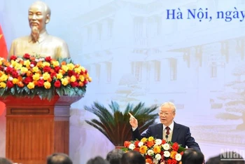 Tổng Bí thư Nguyễn Phú Trọng phát biểu chỉ đạo tại phiên khai mạc Hội nghị Ngoại giao lần thứ 32. (Ảnh: THỦY NGUYÊN)