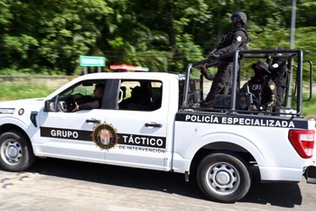 Cảnh sát Mexico tuần tra tại Palenque, bang Chiapas, ngày 21/10/2023. (Ảnh: AFP/TTXVN)