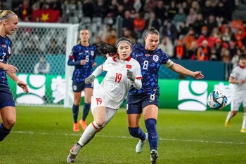 Đội tuyển nữ Việt Nam thua đậm đội tuyển nữ Hà Lan. 