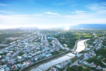 Diện mạo của huyện Đầm Hà ngày càng mang dáng dấp của một đô thị văn minh, hiện đại.