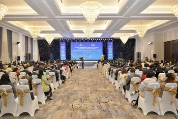 Quang cảnh chương trình gặp gỡ Xuân Giáp Thìn 2024 tại Quảng Ninh.
