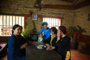 Ngôi nhà truyền thống của người Sán Chỉ ở huyện Tiên Yên là một trong những sản phẩm du lịch cộng đồng gắn với văn hóa bản địa.