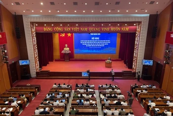 Quang cảnh Hội nghị sơ kết 3 năm thực hiện Nghị quyết số 05-NQ/TU và công bố kết quả Chỉ số xếp hạng của các cơ quan, đơn vị, địa phương năm 2023 của Quảng Ninh.