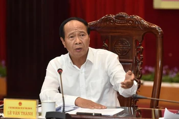 Phó Thủ tướng Lê Văn Thành làm việc với các địa phương về cao tốc Ninh Bình-Hải Phòng. (Ảnh: VGP)