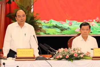 Chủ tịch nước Nguyễn Xuân Phúc phát biểu chỉ đạo tại buổi làm việc với tỉnh Đồng Nai.