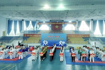 Vận động viên các địa phương tham dự giải Karate miền Đông Nam Bộ tỉnh Bình Dương mở rộng năm 2022.