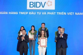 BIDV vào Top 10 Ngân hàng thương mại Việt Nam uy tín