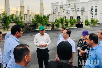 Đoàn đại biểu Quốc hội tỉnh Đồng Nai giám sát công trình xây dựng không phép quy mô lớn trên đường Đồng Khởi, thành phố Biên Hòa vào tháng 8/2022.