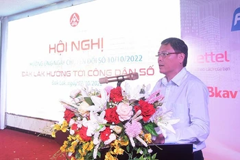 Phó Chủ tịch Thường trực UBND tỉnh Đắk Lắk Nguyễn Tuấn Hà phát biểu tại hội nghị.