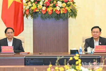 Thủ tướng Phạm Minh Chính và Chủ tịch Quốc hội Vương Đình Huệ tại buổi làm việc.