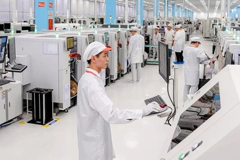 Nhà máy sản xuất thiết bị điện tử của Tập đoàn VinGroup tại Khu công nghệ cao Hòa Lạc, Thạch Thất, Hà Nội. (Ảnh: Thu Hà)