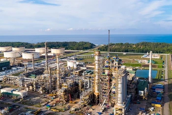 Nhà máy lọc dầu Dung Quất tăng công suất hoạt động lên 112% nhằm cung ứng và góp phần ổn định nguồn cung trong nước.