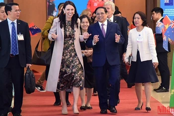 Thủ tướng Phạm Minh Chính và Thủ tướng New Zealand Jacinda Ardern.