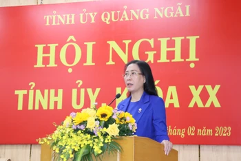 Bí thư Tỉnh ủy Quảng Ngãi Bùi Thị Quỳnh Vân phát biểu tại hội nghị.