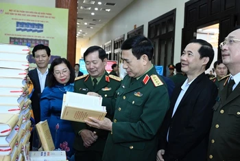 Quán triệt tư tưởng về đấu tranh phòng, chống tham nhũng, tiêu cực của Tổng Bí thư Nguyễn Phú Trọng trong toàn quân