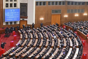 Các đại biểu Quốc hội Trung Quốc tại phiên họp. (Ảnh: Tân Hoa Xã)