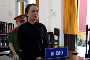Bị cáo Lâm Thị Thanh Thúy tại phiên tòa. (Ảnh: Văn Vũ)