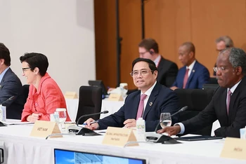 Thủ tướng Phạm Minh Chính tham dự phiên thảo luận đối tác về cơ sở hạ tầng và đầu tư toàn cầu.