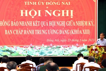 Đồng chí Phạm Xuân Hà, Trưởng Ban Tuyên giáo Tỉnh ủy Đồng Nai thông tin nhanh về các nội dung cơ bản tại Hội nghị lần thứ 7.