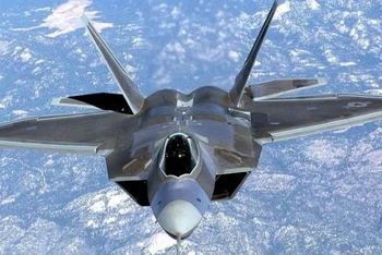 Máy bay tiêm kích tàng hình F-22. (Nguồn: latimes/TTXVN)