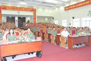 Cụm thi đua số 4, Bộ Công an tổ chức hội nghị sơ kết phong trào thi đua “Vì an ninh Tổ quốc” ở tỉnh Hưng Yên.