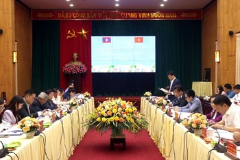 Ban Tổ chức Trung ương Đảng Nhân dân Cách mạng Lào thăm và làm việc tại Hưng Yên.
