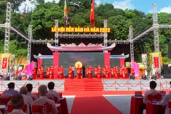 Lễ hội đền Bảo Hà (Lào Cai). 