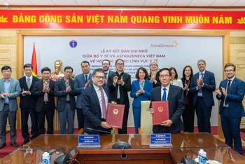 Bộ Y tế và Công ty TNHH AstraZeneca Việt Nam ký kết Bản ghi nhớ. (Ảnh: AstraZeneca)