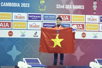 Trần Hưng Nguyên đã giành được 3 Huy chương Vàng tại SEA Games 32. (Ảnh: TTXVN)