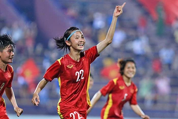 Cầu thủ vào sân thay người Lê Thị Trang (số 22) dứt điểm cận thành mang về bàn thắng thứ ba trong U20 nữ Việt Nam. (Ảnh: VOV)