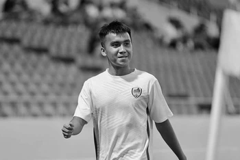 Võ Minh Hiếu sinh năm 2002, trưởng thành từ lò đào tạo Đà Nẵng và khoác áo đội trẻ Quảng Nam ở Giải hạng nhì 2023. (Ảnh: CLB Quảng Nam)