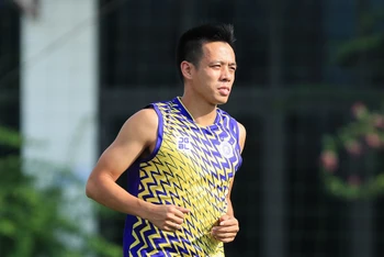 Nguyễn Văn Quyết đóng vai trò quan trọng trong lối chơi của Hà Nội FC.